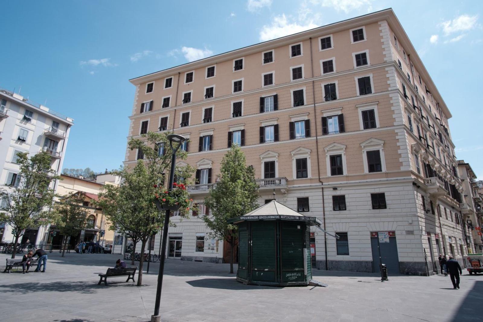 Cinque Terre Bridge Apartment La Spezia Exterior photo